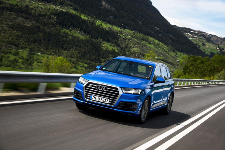  Audi Q7 TFSI Quattro S-Line (4M) 2015 года  (WW) (фото 31 из 35)